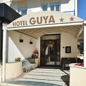 Hotel Guya **
